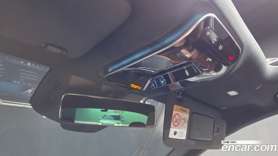 Mercedes-Benz E-Class 2024