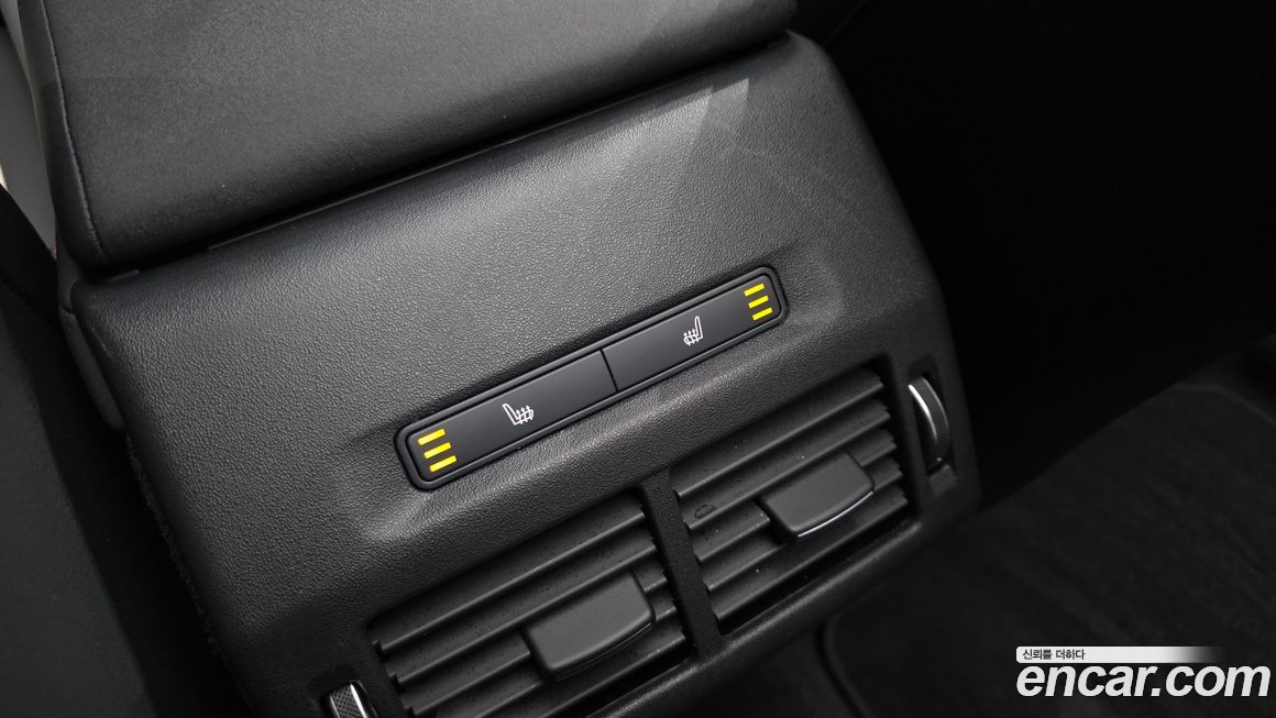 Land Rover Discovery Sport 2025