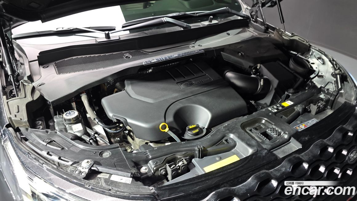 Land Rover Discovery Sport 2025