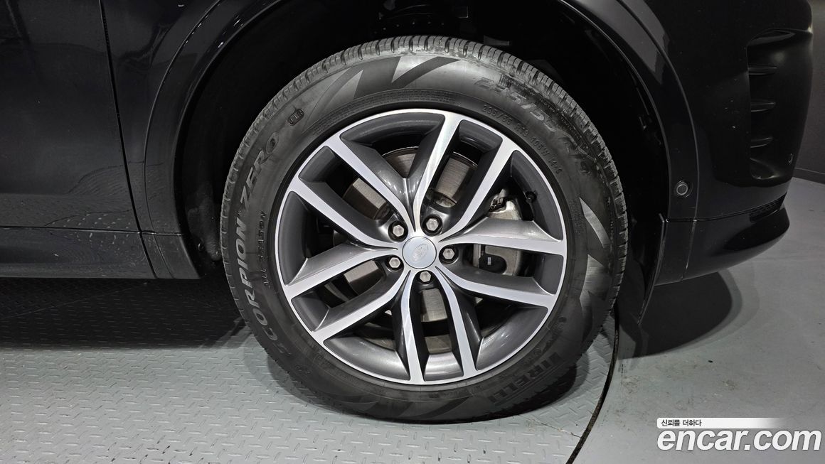 Land Rover Discovery Sport 2025