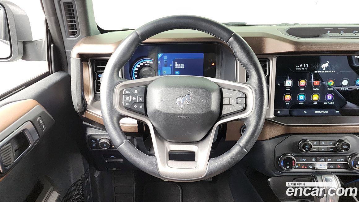 Ford Bronco 2022