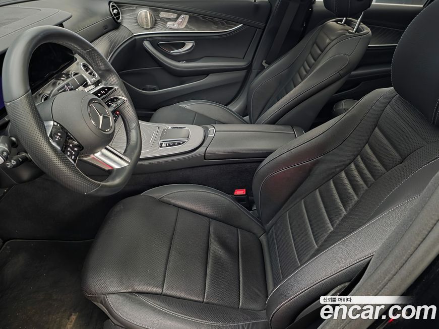 Mercedes-Benz E-Class 2022