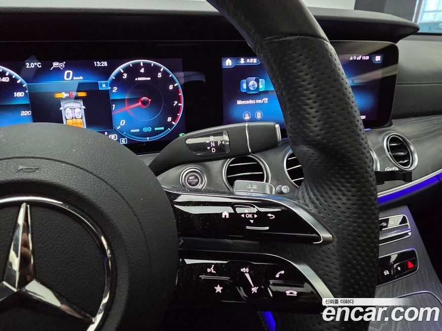 Mercedes-Benz E-Class 2022