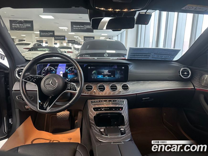 Mercedes-Benz E-Class 2023