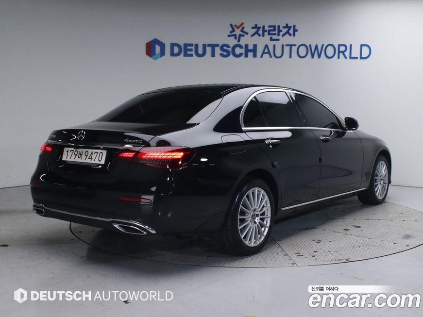 Mercedes-Benz E-Class 2023