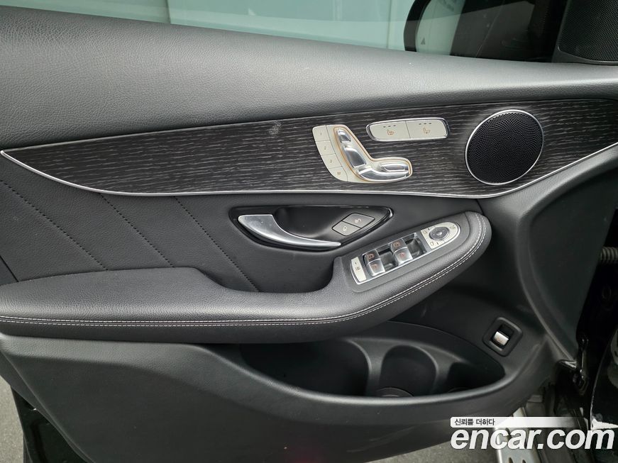 Mercedes-Benz GLC-Class 2020