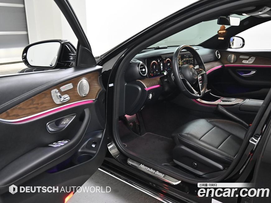 Mercedes-Benz E-Class 2023