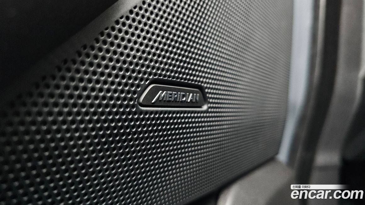 Land Rover Range Rover Velar 2023