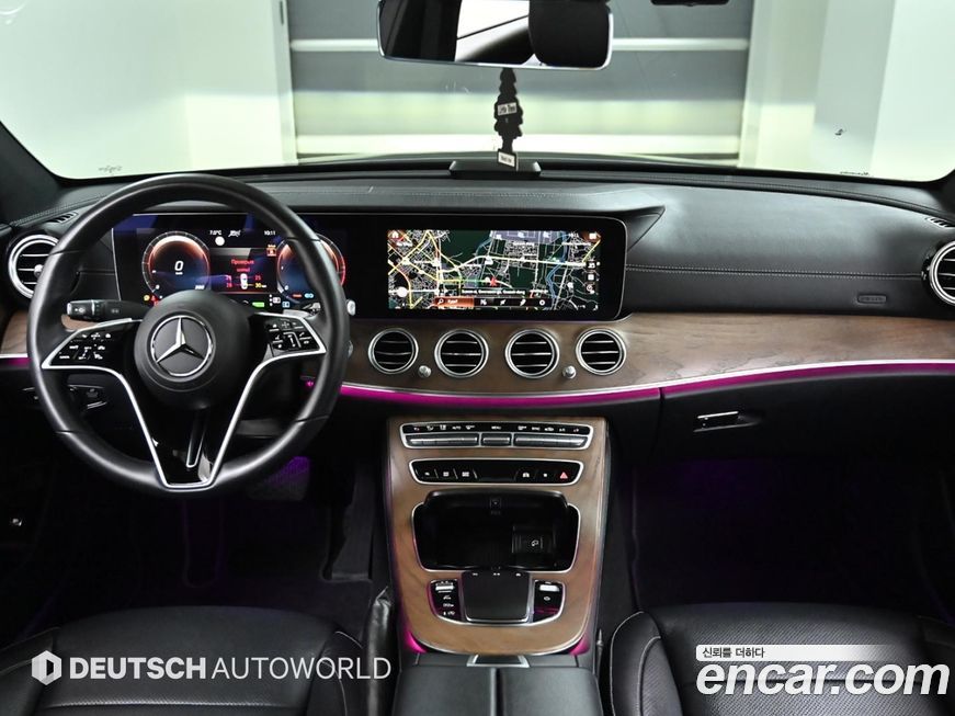 Mercedes-Benz E-Class 2023