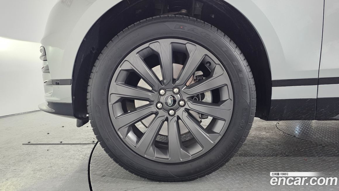 Land Rover Range Rover Velar 2023