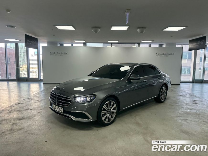 Mercedes-Benz E-Class 2023
