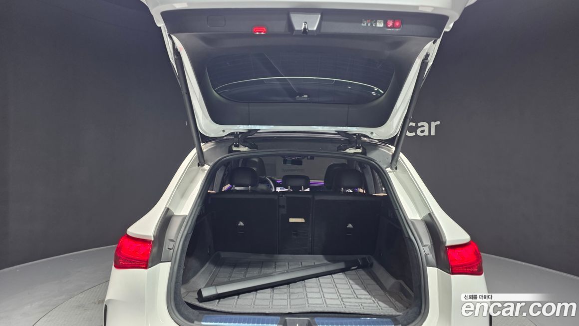 Mercedes-Benz EQE 2023