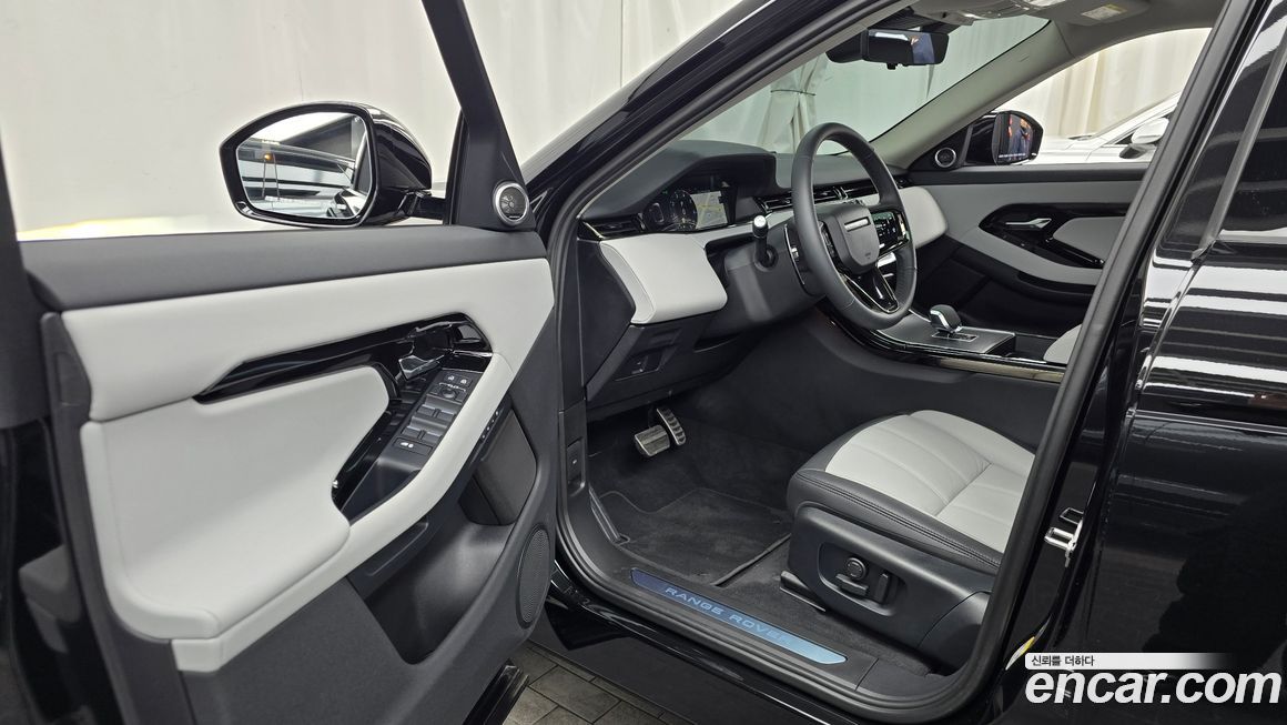 Land Rover Range Rover Evoque 2025