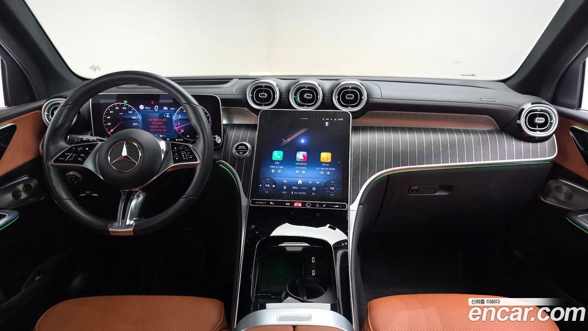 Mercedes-Benz GLC-Class 2025