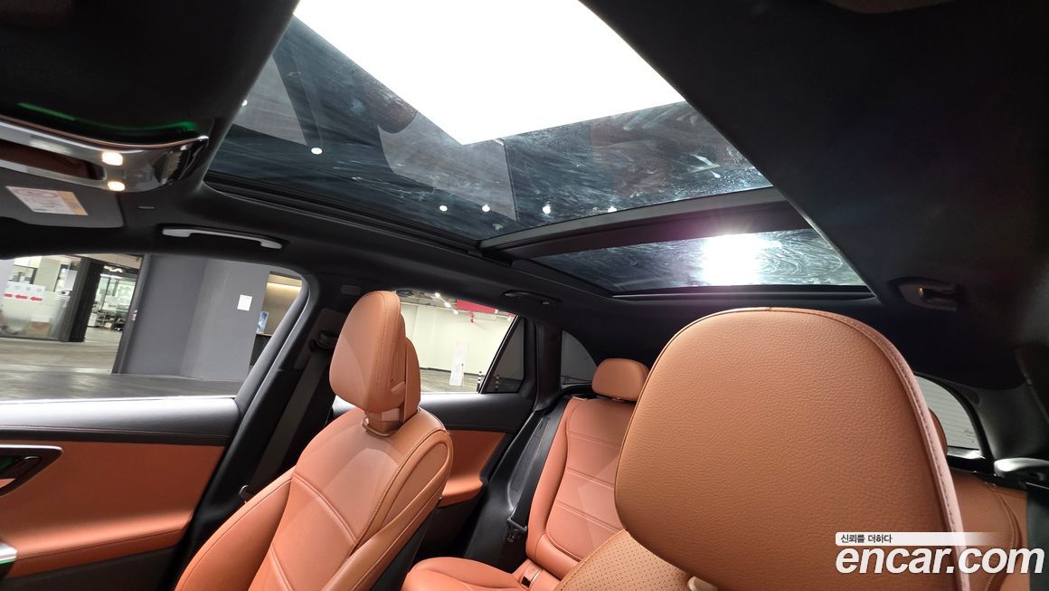 Mercedes-Benz GLC-Class 2025