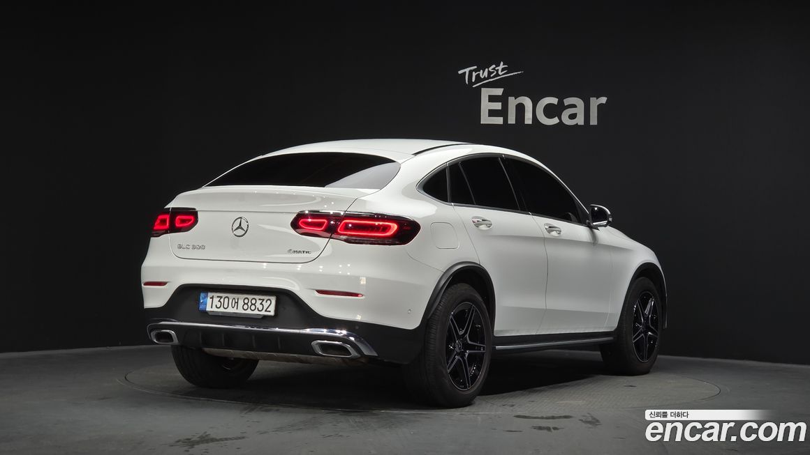 Mercedes-Benz GLC-Class 2023