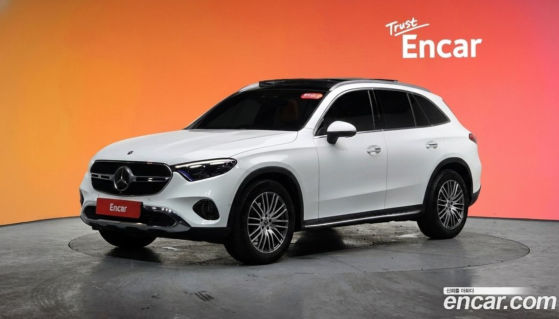 Mercedes-Benz GLC-Class 2025