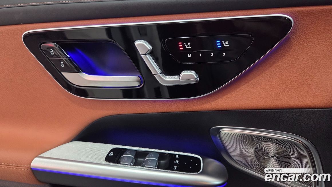 Mercedes-Benz GLC-Class 2025