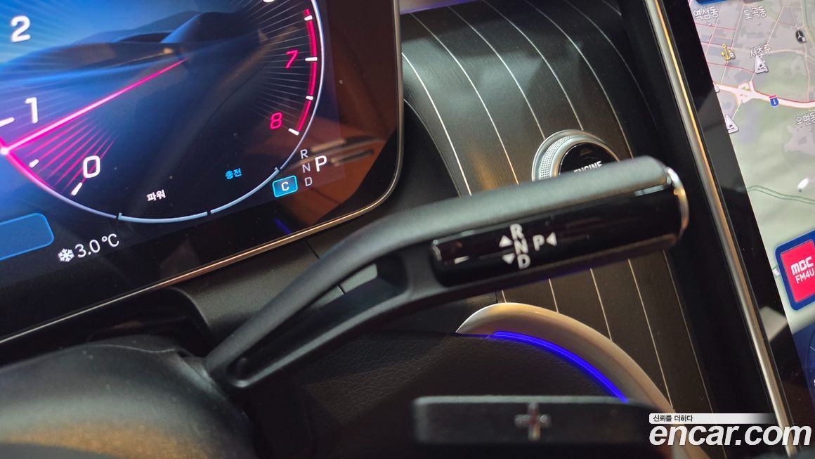 Mercedes-Benz GLC-Class 2025