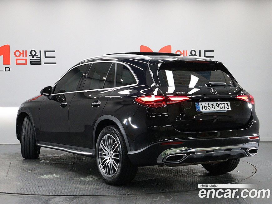 Mercedes-Benz GLC-Class 2025