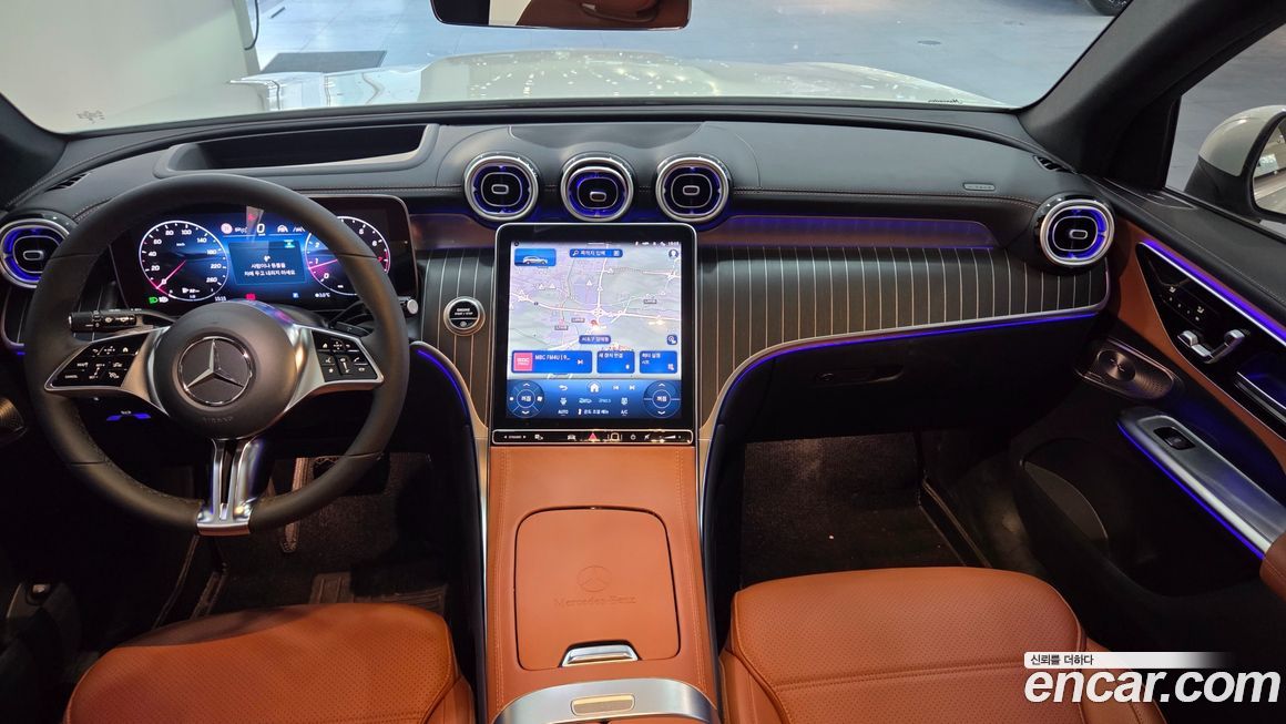 Mercedes-Benz GLC-Class 2025