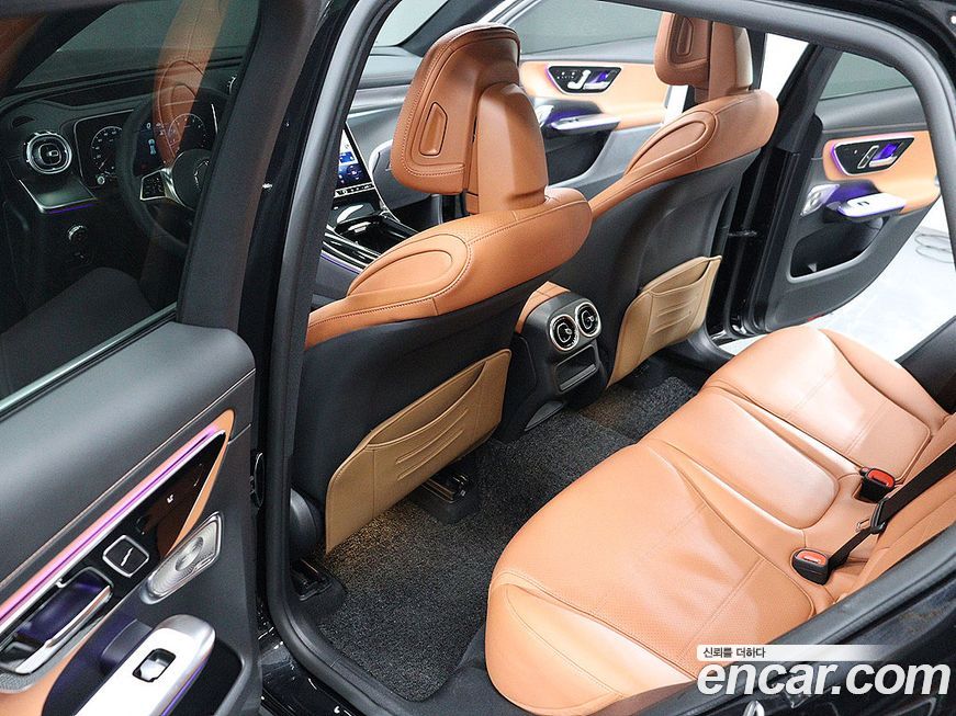 Mercedes-Benz GLC-Class 2025