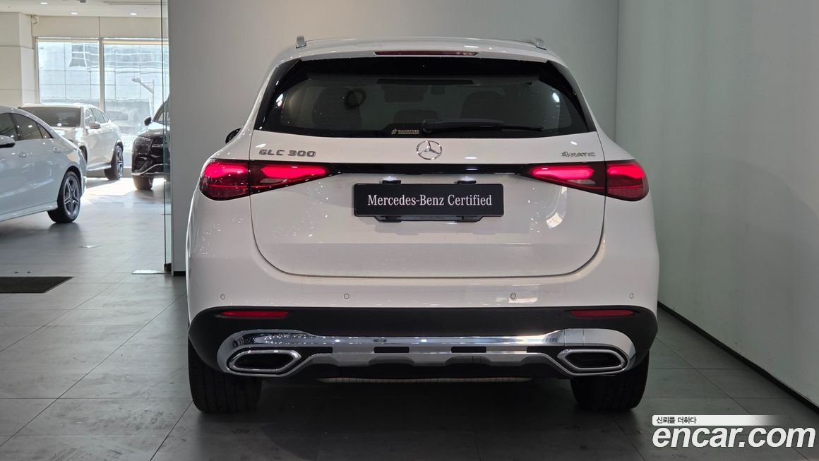 Mercedes-Benz GLC-Class 2025
