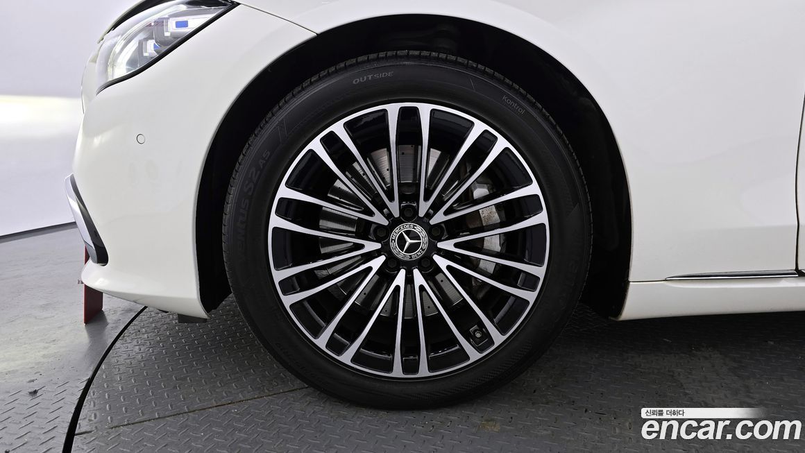 Mercedes-Benz S-Class 2022