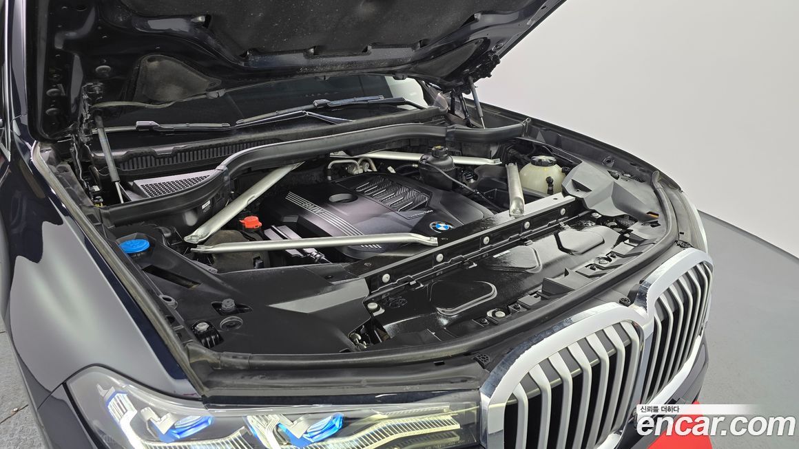 BMW X7 2021