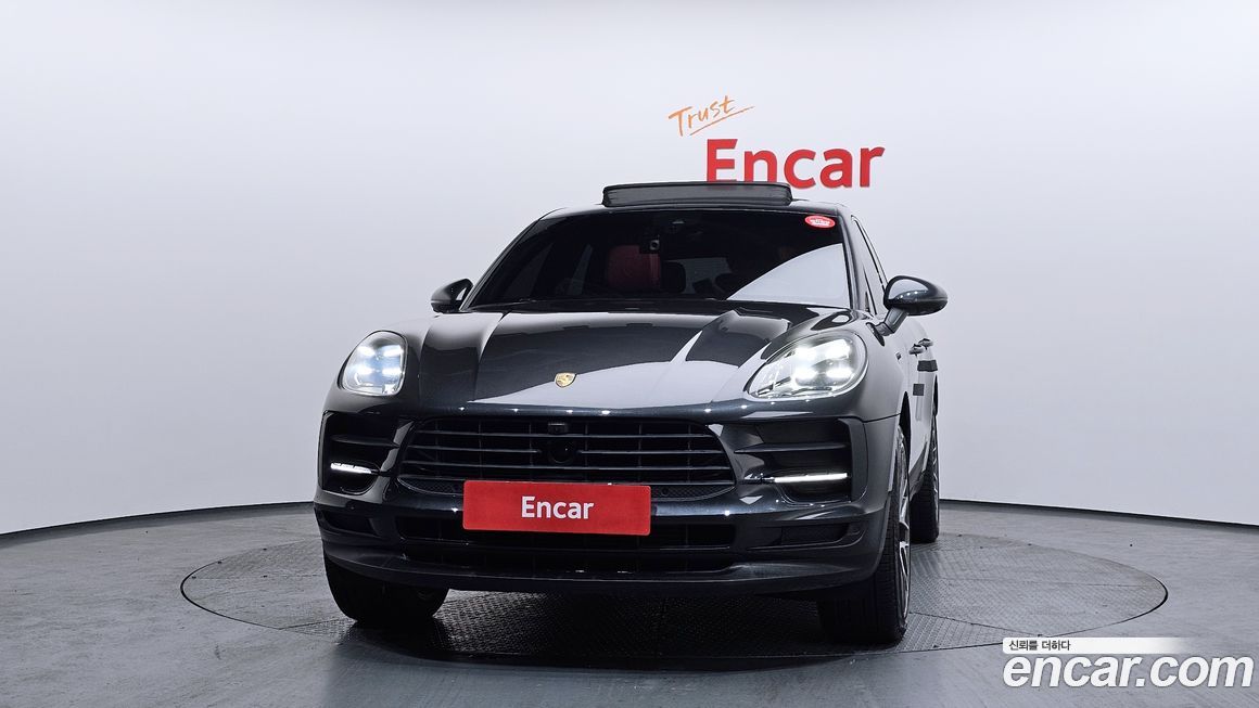 Porsche Macan 2021