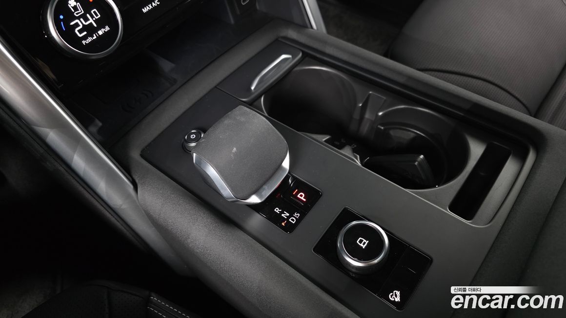 Land Rover Discovery 2025