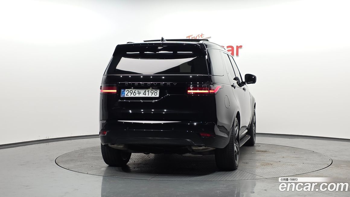 Land Rover Discovery 2025