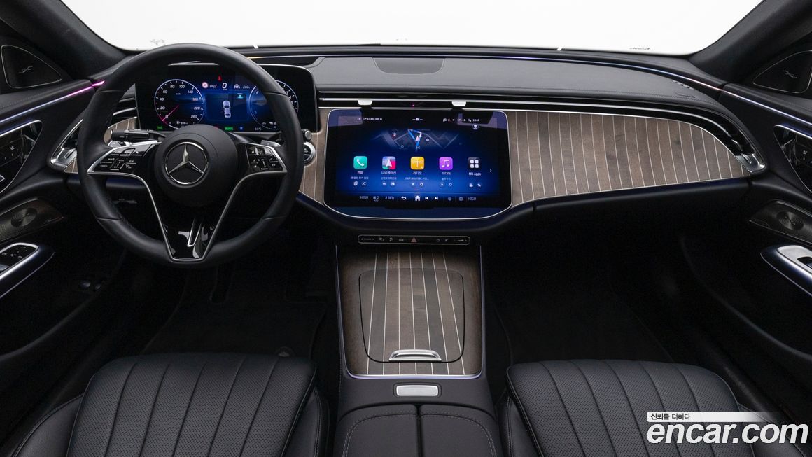 Mercedes-Benz E-Class 2025