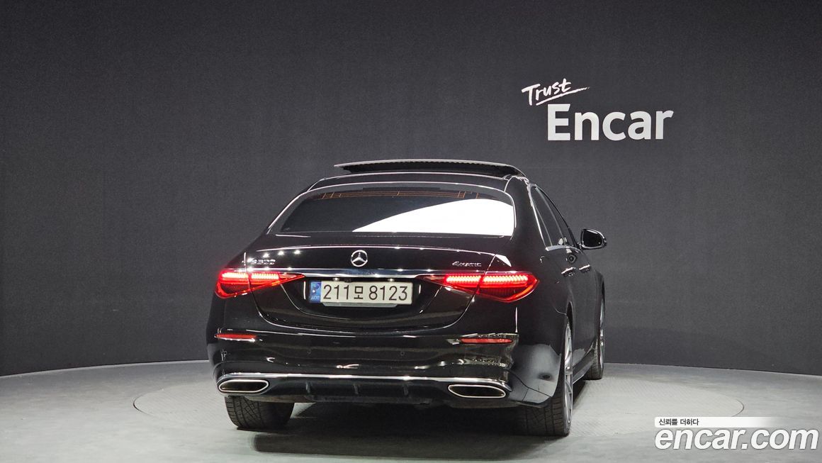 Mercedes-Benz S-Class 2021