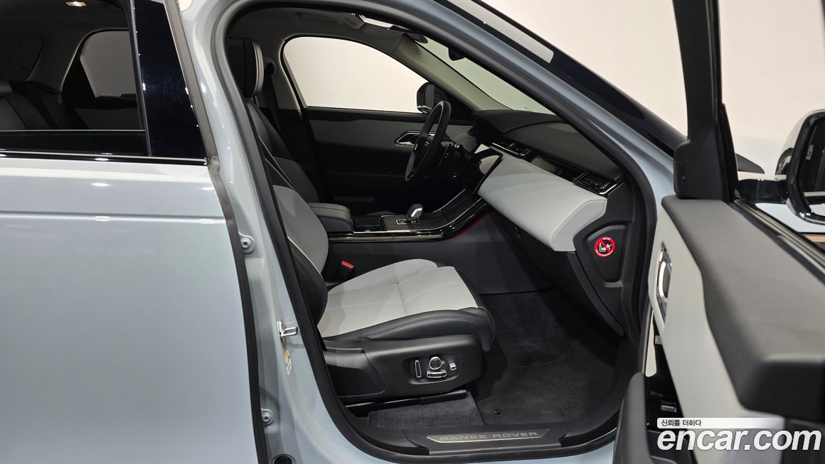 Land Rover Range Rover Velar 2025