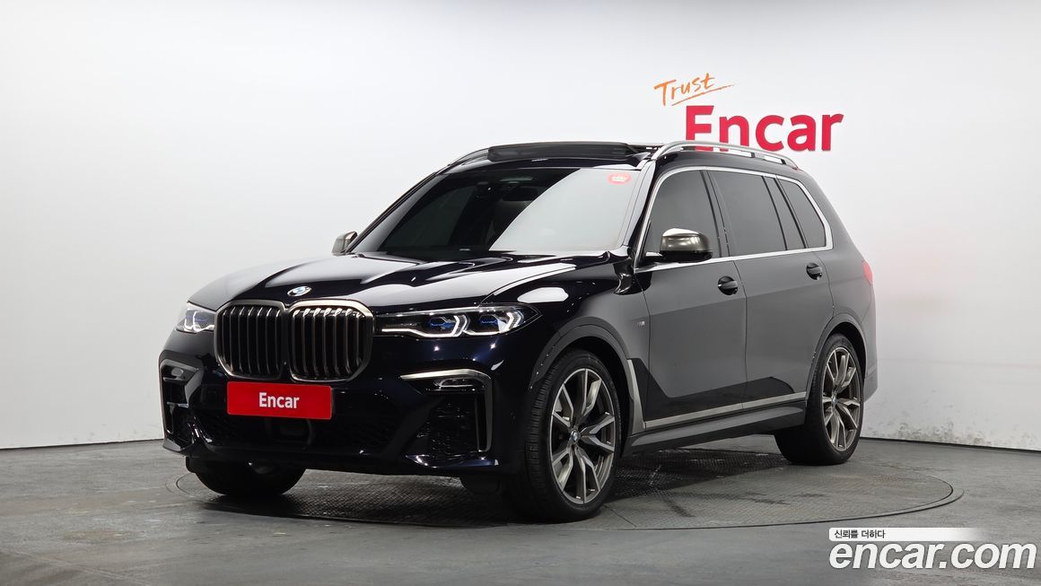BMW X7 2021