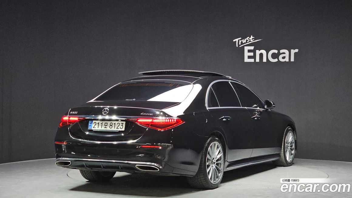 Mercedes-Benz S-Class 2021