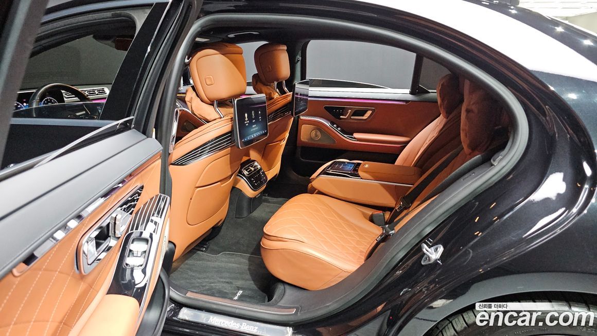 Mercedes-Benz S-Class 2021