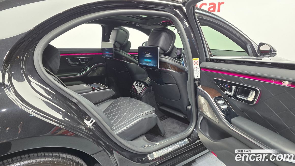 Mercedes-Benz S-Class 2021