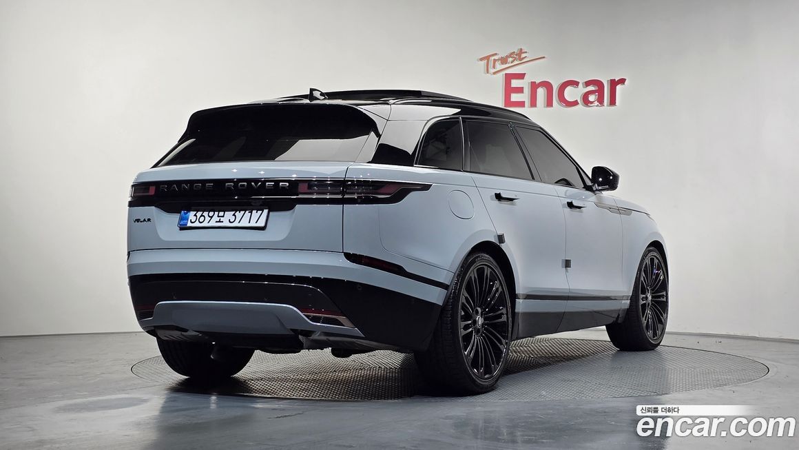 Land Rover Range Rover Velar 2025