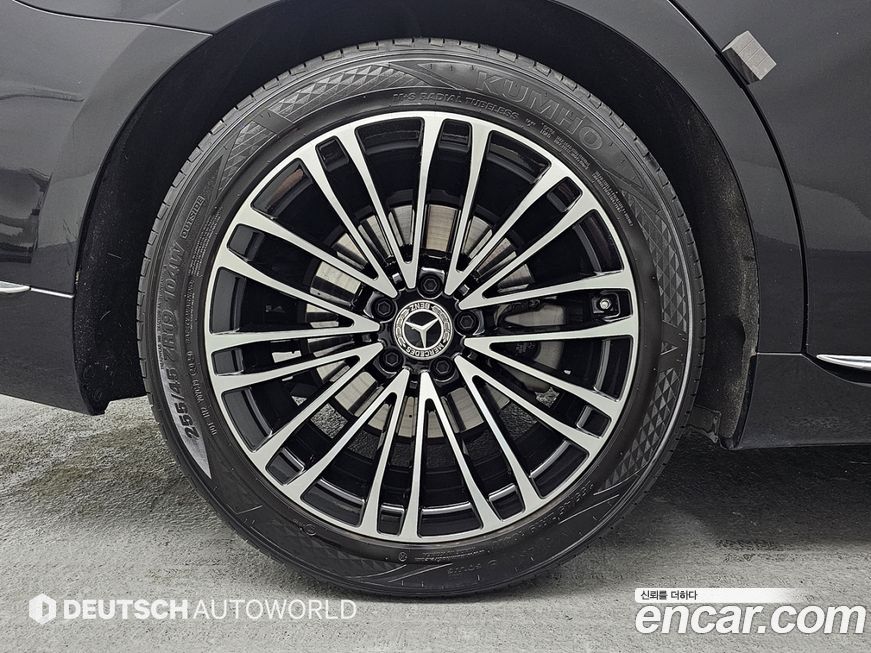 Mercedes-Benz S-Class 2022