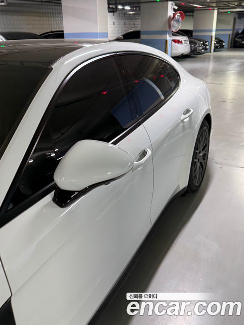 Porsche Panamera 2020