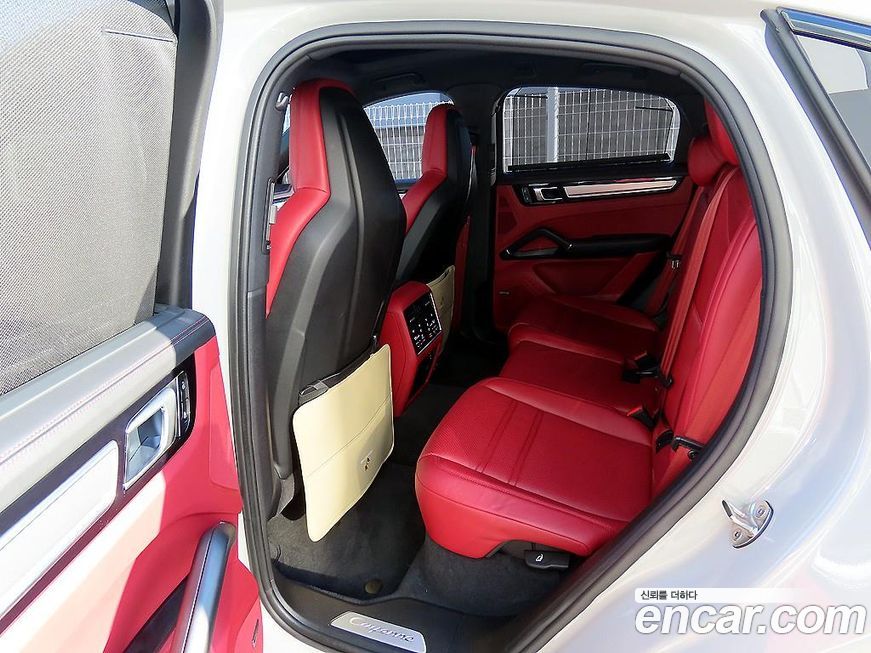 Porsche Cayenne 2022