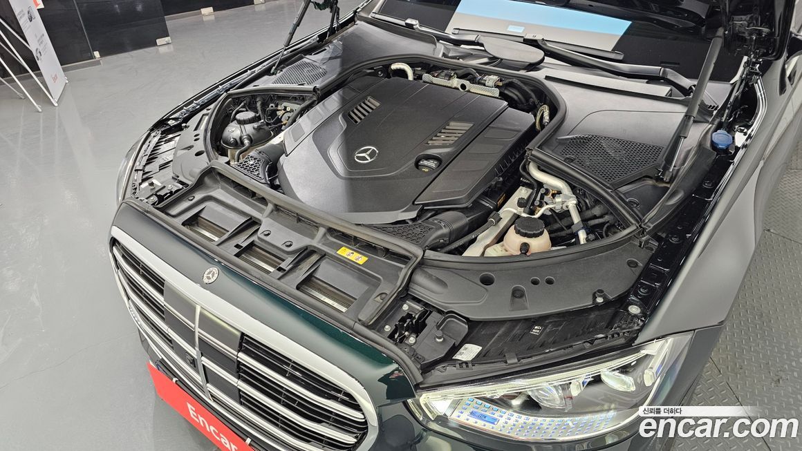 Mercedes-Benz S-Class 2021