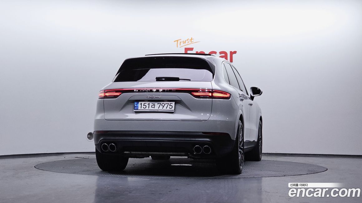 Porsche Cayenne 2023