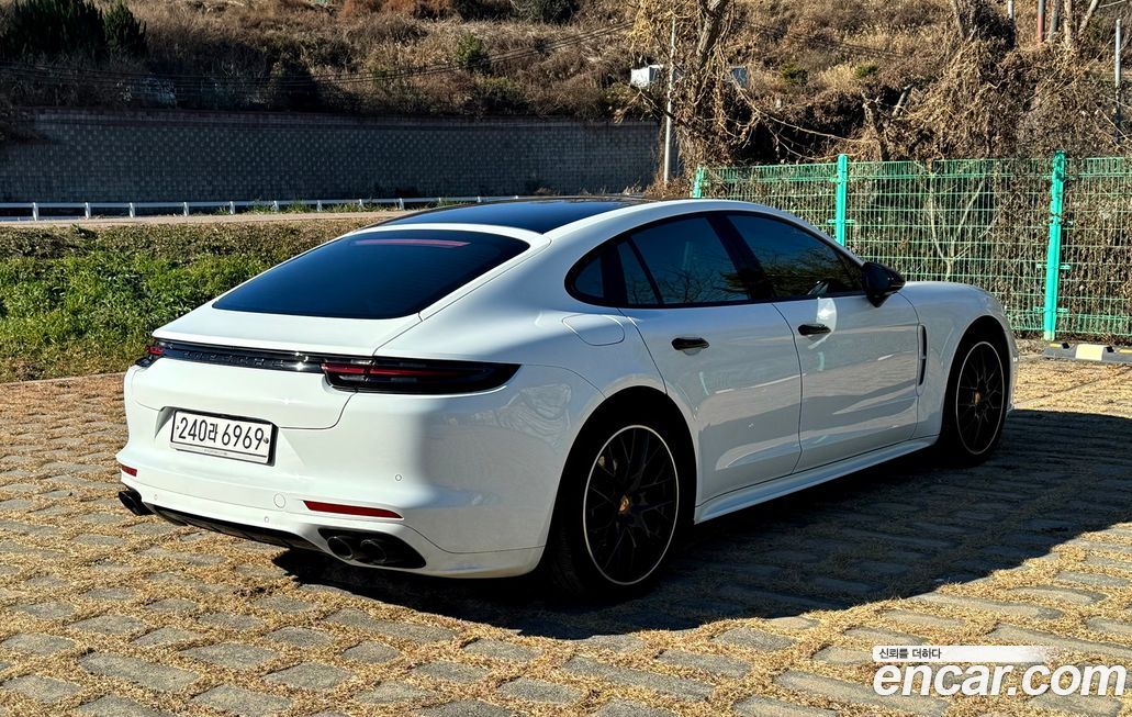 Porsche Panamera 2020