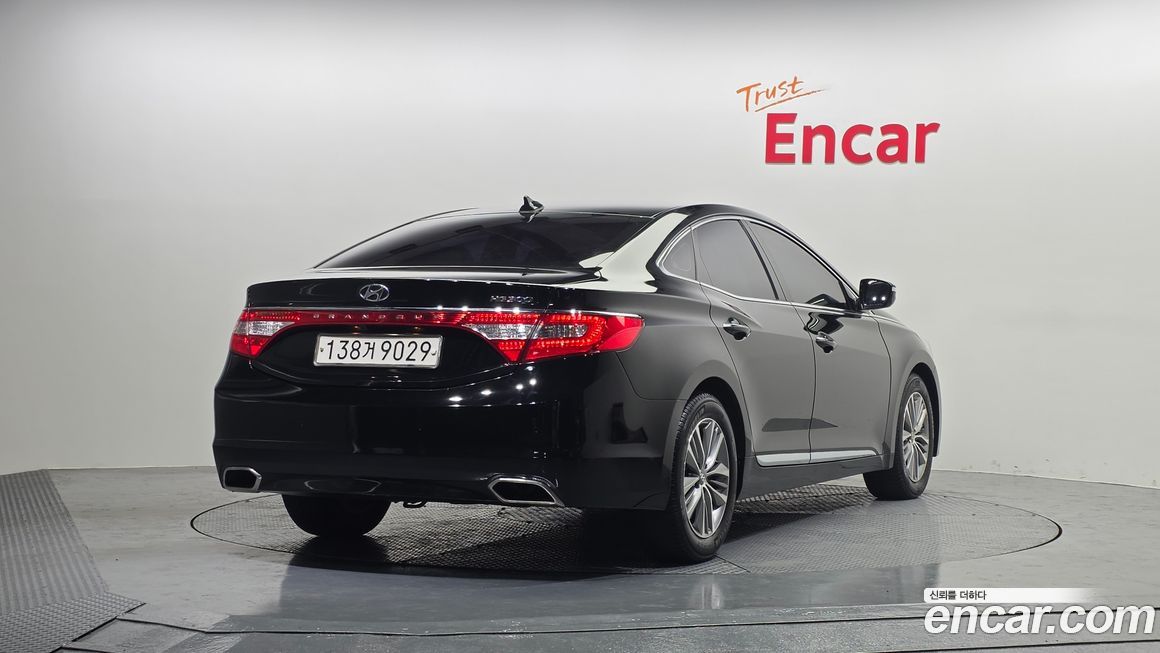 Hyundai Grandeur 2016