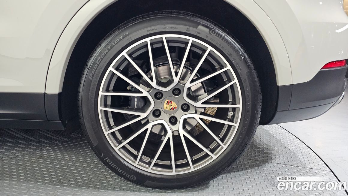 Porsche Cayenne 2023