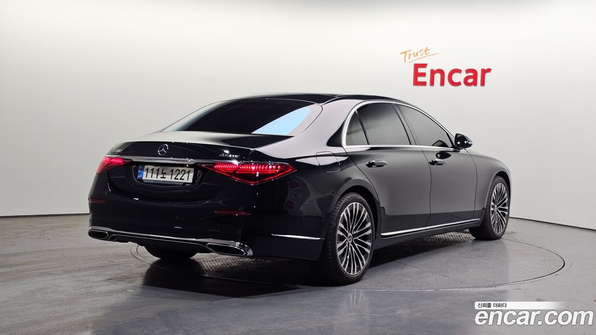 Mercedes-Benz S-Class 2021