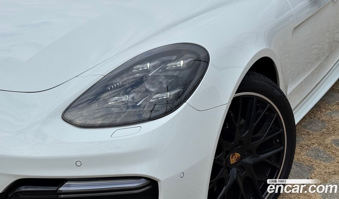 Porsche Panamera 2020